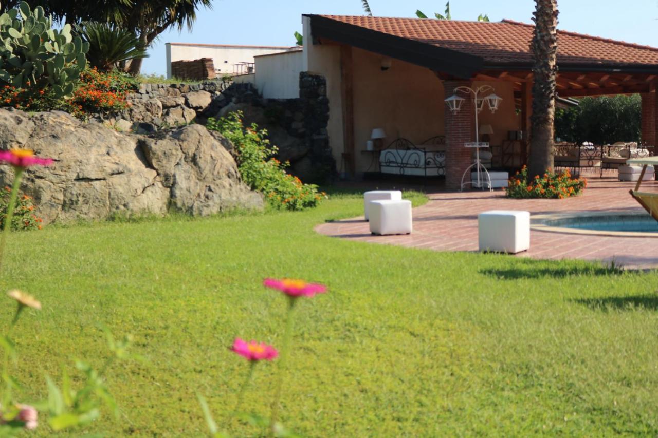 Villa Delle Palme Aci Trezza Bagian luar foto