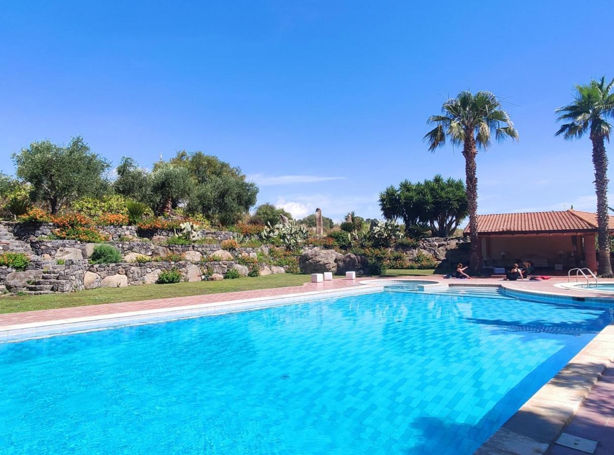 Villa Delle Palme Aci Trezza Bagian luar foto
