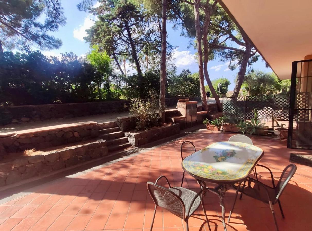 Villa Delle Palme Aci Trezza Bagian luar foto